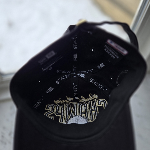 World Series Champs 2021 Black Cap - Picture 7 of 8